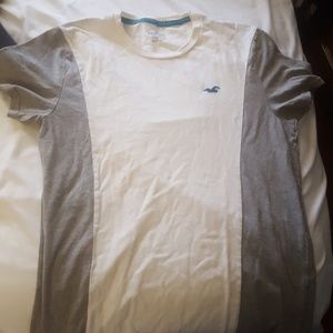 Men's Hollister tee